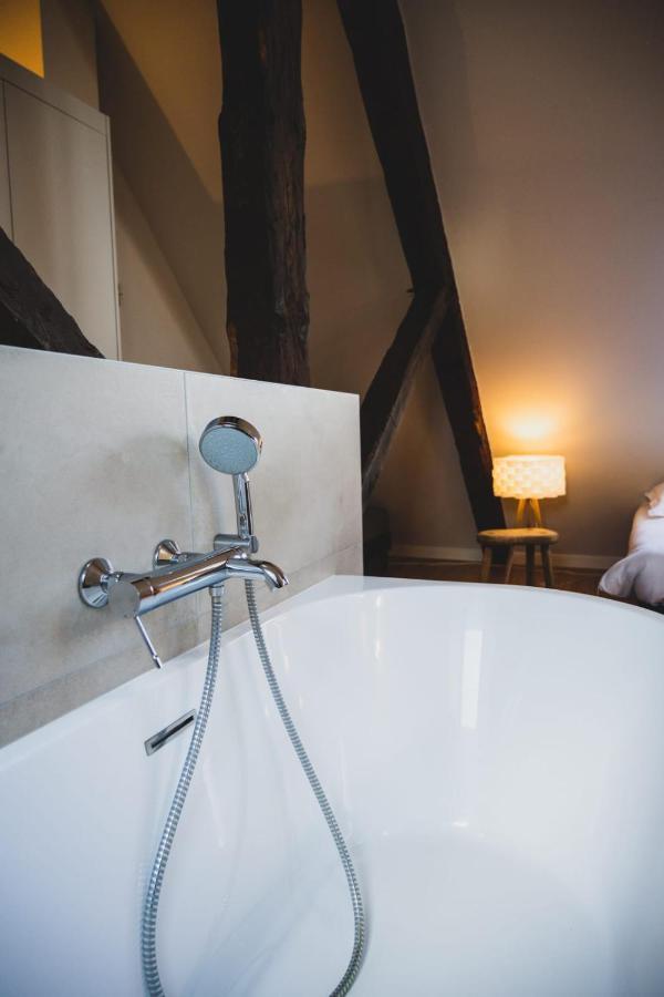 Le Septqatre - Grand Triplex Au Coeur De La Vieille Ville Annecy Bagian luar foto